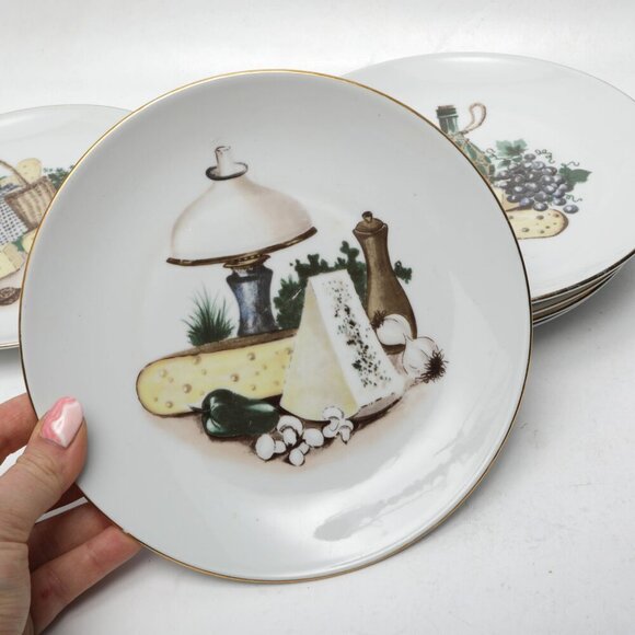 RARE 1960s Kahla German Republic Porcelain Appetizer Plates - Set of 7! 🧀🍷 - Picture 13 of 14